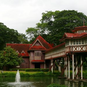 พระราชวังสนามจันทร์