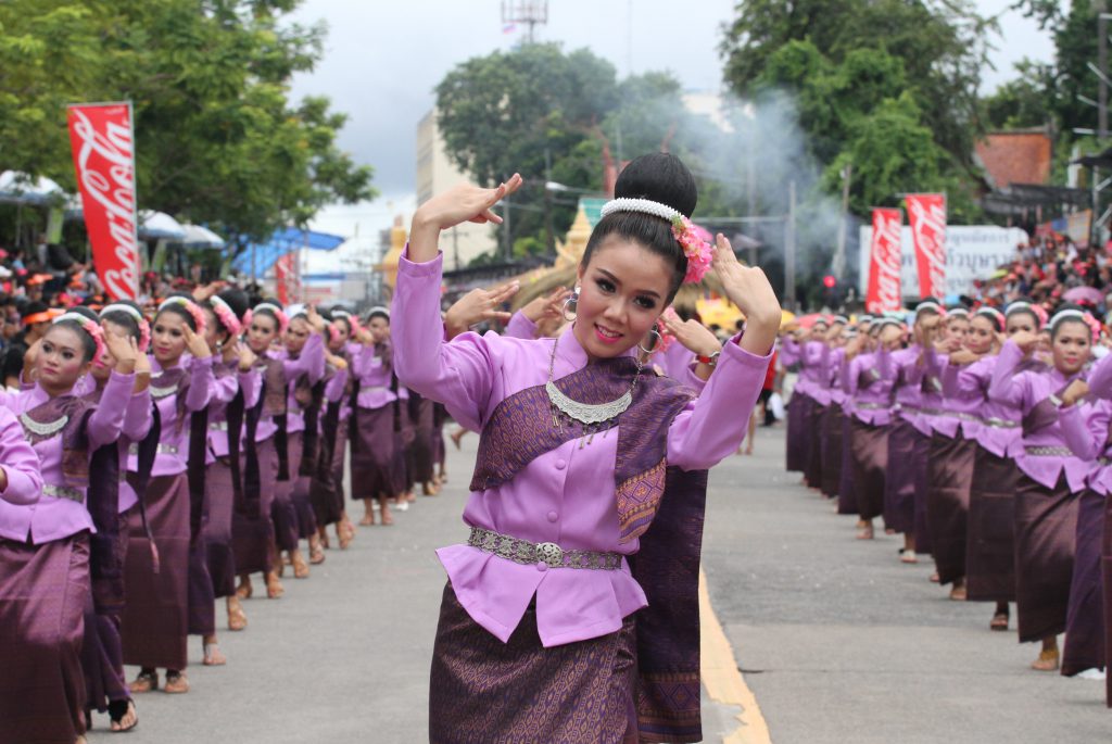 แห่เทียน อุบลราชธานี