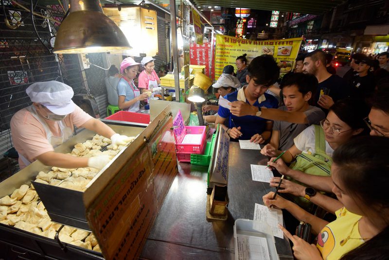 ขนมปังเจ้าอร่อยเด็ดเยาวราช 1