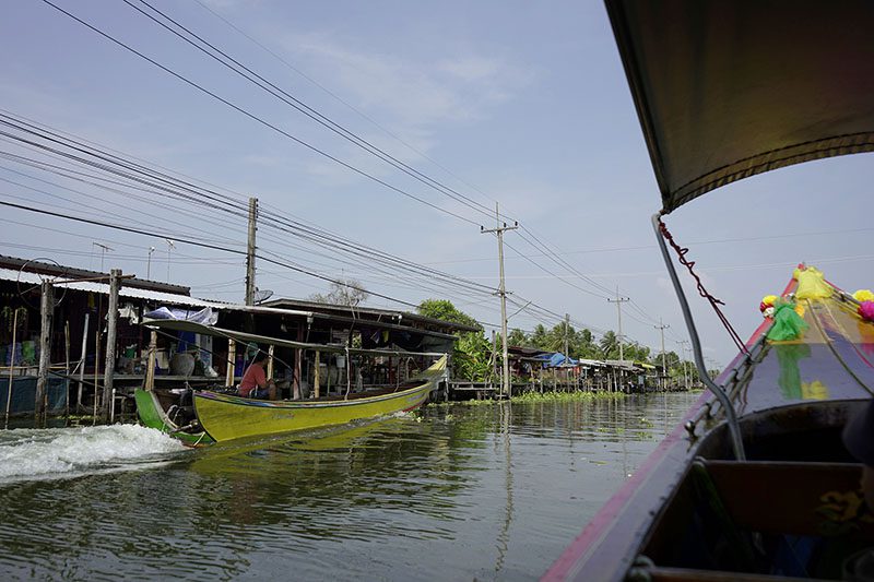 คลองดำเนินสะดวก